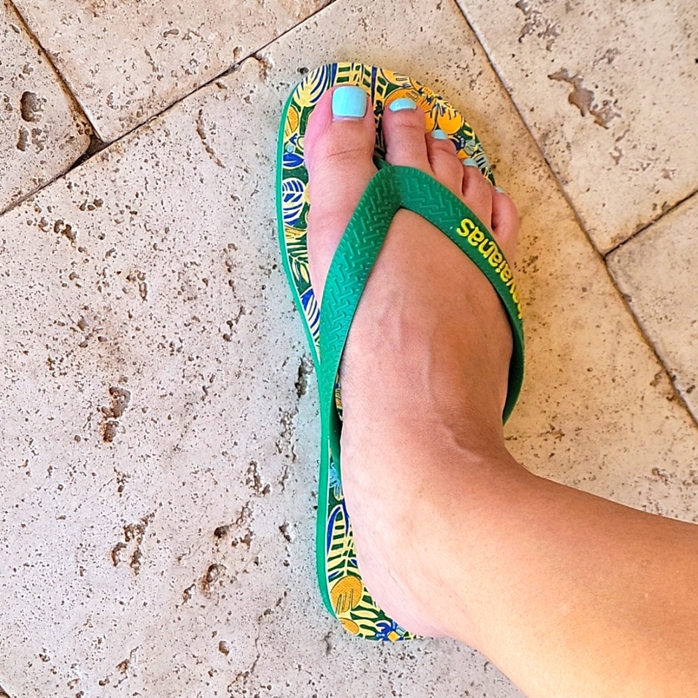 Havainas Liberty Flip Flops, size 6M - Picture 5 of 5